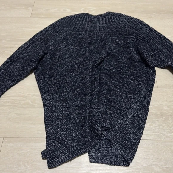 3/$10 Universal Thread Dark Blue Knit Cardigan - Picture 9 of 10